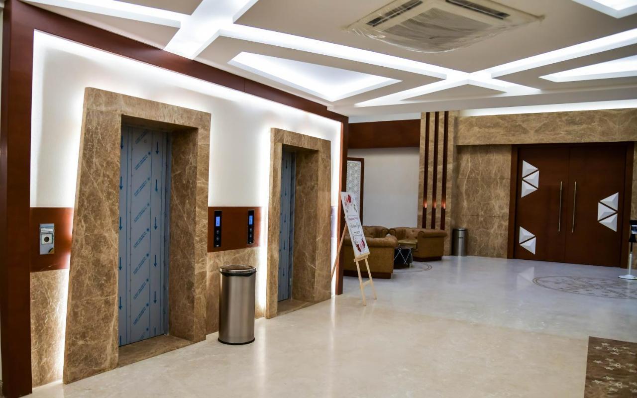 Shree Ganga Smb Hotels Ujjain Esterno foto