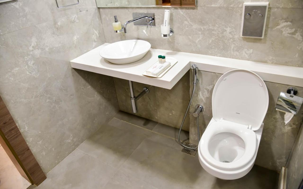 Shree Ganga Smb Hotels Ujjain Esterno foto